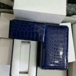 hộp đựng đồng hồ đeo tay