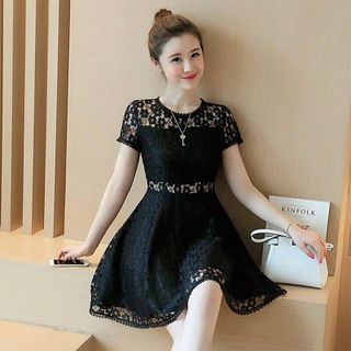 đầm xòe viền ren chỉ
