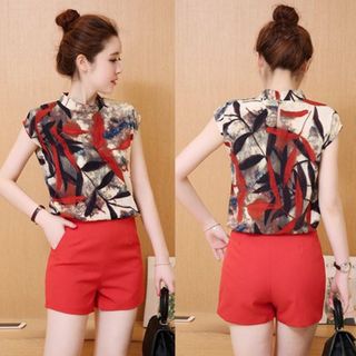 Set short quần đen áo họa tiết in 3D cổ lọ tròn