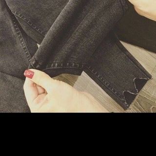 Legging lai rách