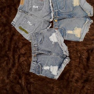 Short jean rách sọc màu