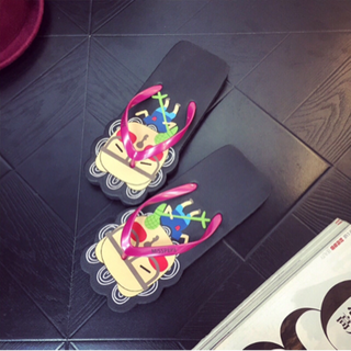 DÉP KẸP NỮ ĐẾ VUÔNG