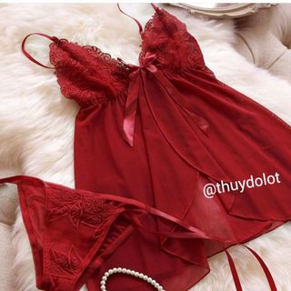Váy ngủ ren xẻ sexy