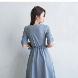 đầm xoè tay con nơ eo