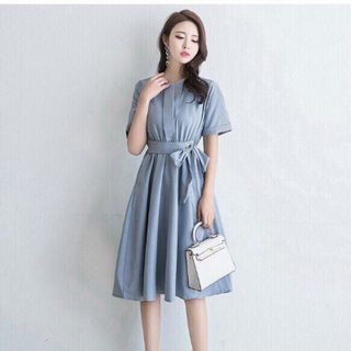 đầm xoè tay con nơ eo