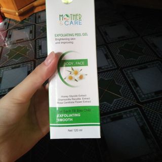 Gel tẩy da chết mother and care