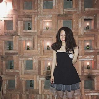 ĐẦM SABRINA ĐÍNH HOA