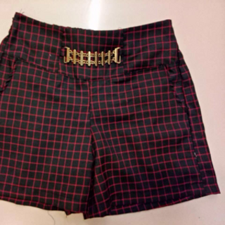 quần short kẻ cặp cao
