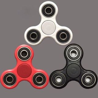 Con quay 3 cánh Fidget Spinner