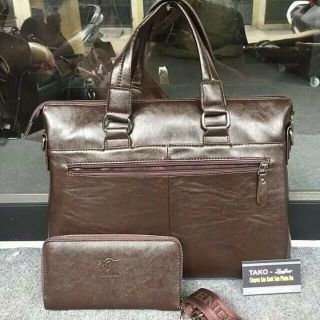 cặp da công sở và laptop