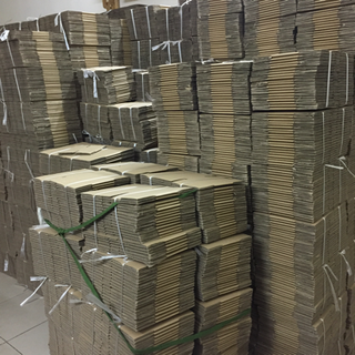 20x15x10 hộp carton đóng hàng giá rẻ