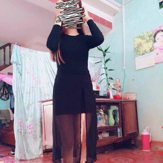 Váy xẻ