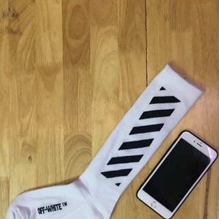 TẤT OFF WHITE CAO CỔ