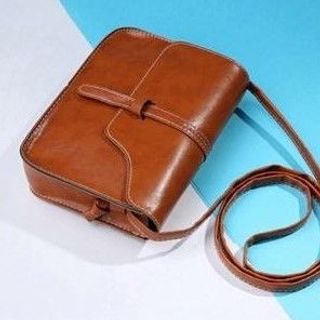 Túi đeo chéo mini QChau