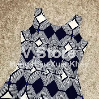 MS 01518 ĐẦM HỌA TIẾT DÁNG XÒE TAYLOR