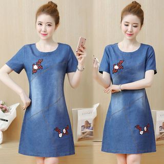 Đầm Jean Suông Form A Thêu Hoa Đào