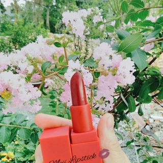 NHẬN GIA CÔNG SON HANDMADE GIÁ HỌC SINH