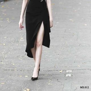 Sét váy sẻ đùi