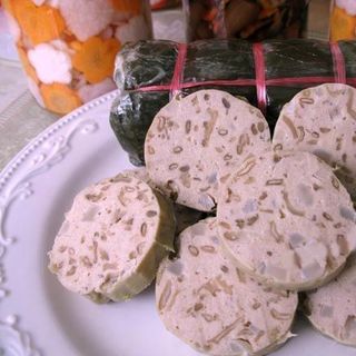 Giò chả nhà làm