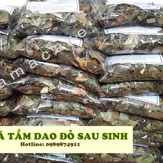 LÁ TẮM DAO ĐỎ SAU SINH