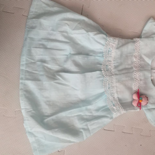 đầm cài hoa bé gái