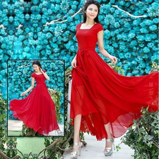 Đầm maxi đen cổ vuông Bella có size XL