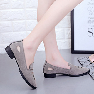 LOẠI I-GIÀY BÍT MŨI KIỂU GÓT VUÔNG NỮ XINH