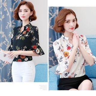 Áo Sơ Mi Kiểu Cổ Trụ V Phối Nút Rose Họa Tiết Hoa Hồng Nền Trắng