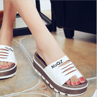 LOẠI I-DÉP ĐẾ ĐỘN XỎ NGÓN QUAI CẮT