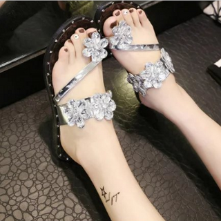 LOẠI I-DÉP XỎ NGÓN HOA ĐÁ