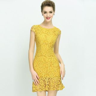 Đầm Ren Đuôi Cá Sunshine Tay Con Vàng