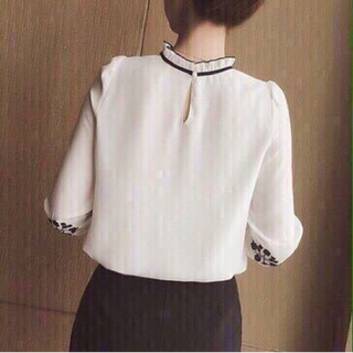 ÁO SƠ MI THÊU HOA TAY