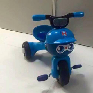 xe con kiến