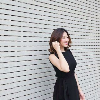 đầm suông sát nách đắp tà thắt nơ