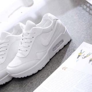 sneaker nữ