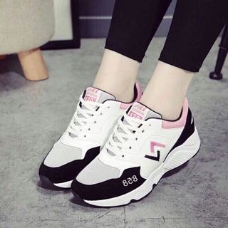 sneaker nữ