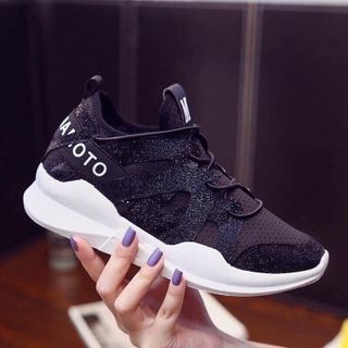 sneaker nữ