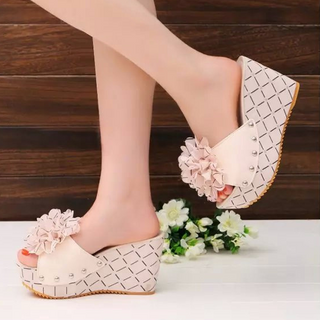 DÉP ĐẾ XUỒNG ĐÍNH HOA XINH