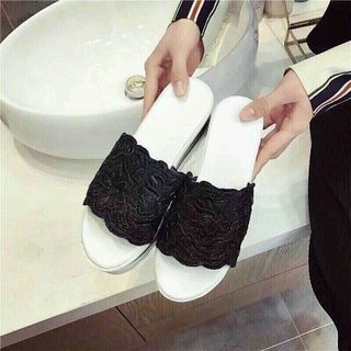 DÉP QUAI NGANG BẢN REN NỮ XINH