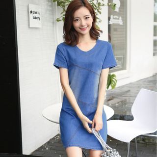 Đầm jean form rộng chữ A