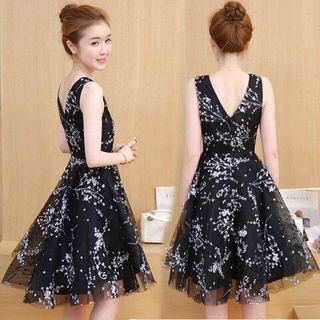 đầm xòe ren lưới