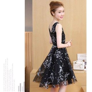 đầm xòe ren lưới