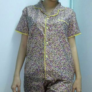 Bộ lỡ mặc nhà kiểu dáng trẻ trung