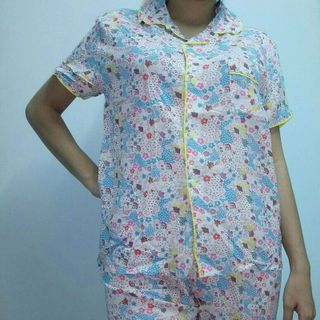 Bộ lỡ mặc nhà kiểu dáng trẻ trung