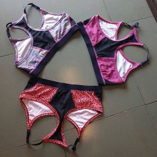 Áo bra thể thao