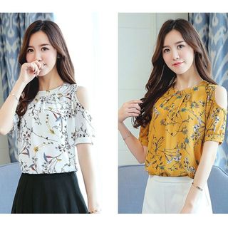 Áo sơ mi vàng cổ tròn yếm hở vai form rộng