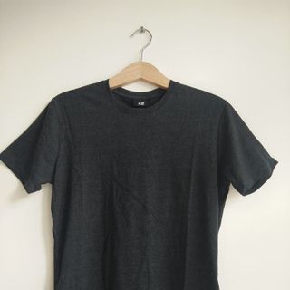 Áo thun nam cổ tròn