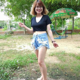 áo ren lưng đi biển