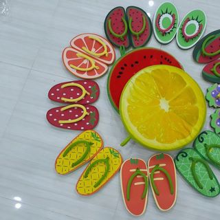 Dép mang đi biển trái cây