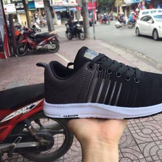 GIÀY THỂ THAO GIÁ RẺ TẠI HCM